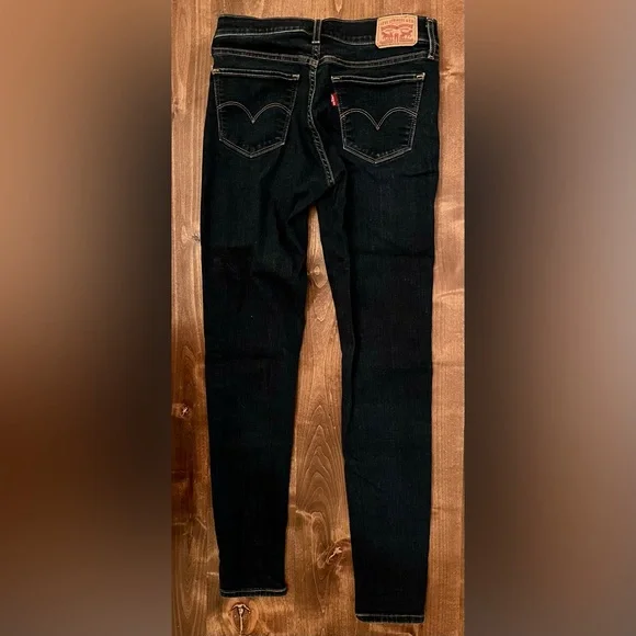 Levis Super Skinny 710 jeans - Picture 2 of 2
